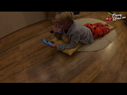 ❤️ Hullu blondiin imeb tohutut munni ja hüppab selle peal - anaalseksiga ❤️❌ Pornovideo at et.fuxporn-com.ru ﹏