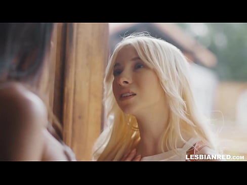 ❤️ Tüdruk tuleb paar kuud hiljem koju ja jõuab sööma oma kasuema tussu ❤️❌ Pornovideo at et.fuxporn-com.ru ﹏